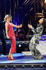 JENNIFER NETTLES at CMA 2016 Country Christmas in Nashville 11/08/2016
