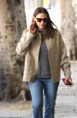 JENNIFER GARNER Out for Christmas Shopping in Brentwood 11/21/2016