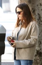 JENNIFER GARNER Out for Christmas Shopping in Brentwood 11/21/2016