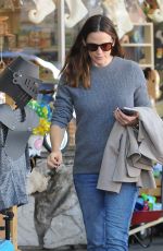 JENNIFER GARNER Out for Christmas Shopping in Brentwood 11/21/2016