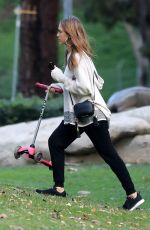 JESSICA ALBA at Coldwater Park in Beverly Hills 11/25/2016