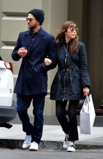 JESSICA BIEL and Justin Timberlake Out Shopping in New York 11/26/2016