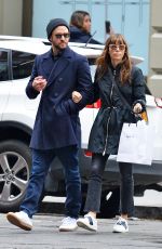 JESSICA BIEL and Justin Timberlake Out Shopping in New York 11/26/2016