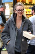 KALEY CUOCO Shopping for Groceries in Encino 11/20/2016