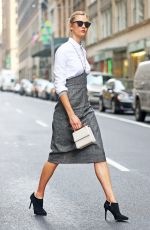 KARLIE KLOSS Out and About in Manhattan 11/2/2016