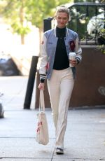 KARLIE KLOSS Out Shopping in New York 11/08/2016