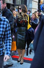 KATE BECKINSALE in Leather Pencil Skirt on the Set of 