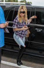 KATE HUDSON at Los Angeles International Airport 11/20/2016