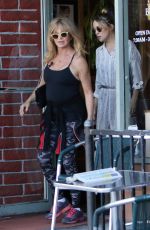 KATE HUDSON, GOLDIE HAWN and Kurt Russell at Early World Restaurant in Brentwood 11/25/2016