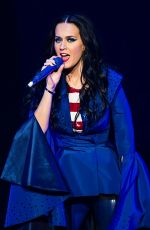 KATY PERRY Performs at Hillary Clinton Fundraiser in Philadelphia 11/05/2016