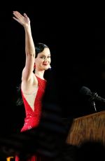 KATY PERRY Speaking Out for Hillary Clinton 11/08/2016