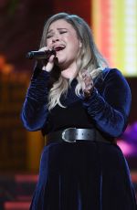 KELLY CLARKSON Performs at CMA 2016 Country Christmas in Nashville 11/08/2016