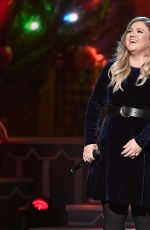 KELLY CLARKSON Performs at CMA 2016 Country Christmas in Nashville 11/08/2016