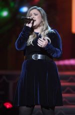 KELLY CLARKSON Performs at CMA 2016 Country Christmas in Nashville 11/08/2016