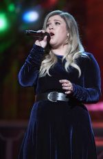 KELLY CLARKSON Performs at CMA 2016 Country Christmas in Nashville 11/08/2016