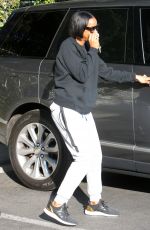 KELLY ROWLAND Shopping at Bristol Farms in Los Angeles 11/25/2016