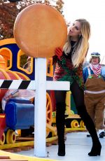 KELSEA BALLERINI at 90th Macy