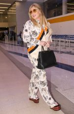 KESHA at LAX Airport in Los Angeles 11/22/2016