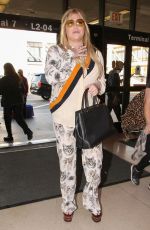 KESHA at LAX Airport in Los Angeles 11/22/2016