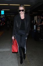 KHLOE KARDASHIAN at Los Angeles International Airport 11/26/2016