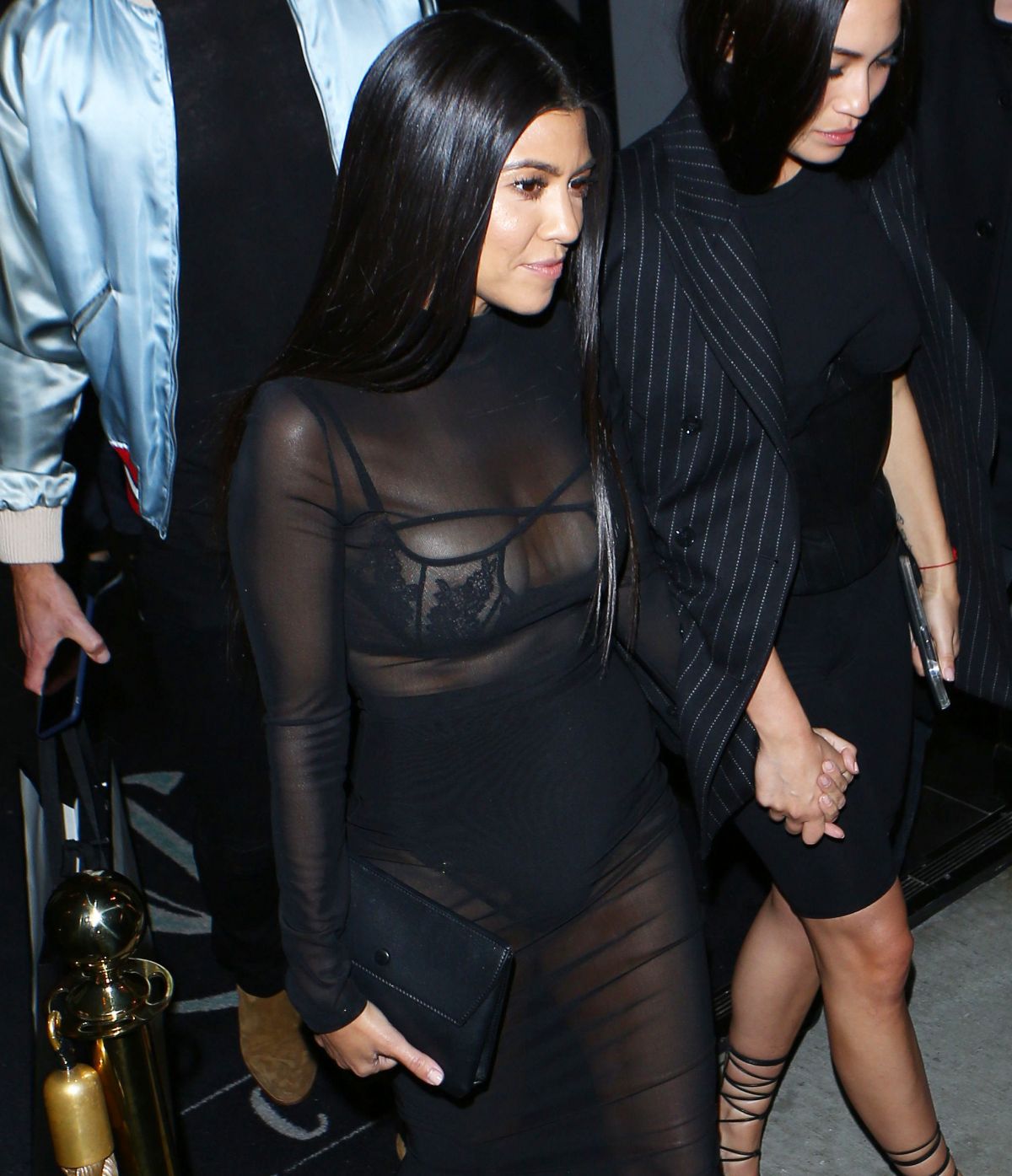 KOURTNEY KARDASHIAN Nigt Out in Hollywood 11/04/2016 KOURTNEY KARDASHIAN Nigt Out in Hollywood 11/04/2016