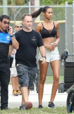 LAIS RIBEIRO on the Set of Victoria
