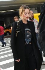 MARGOT ROBBIE at Los Angeles International Airport 11/15/2016