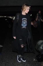 MARGOT ROBBIE at Los Angeles International Airport 11/15/2016