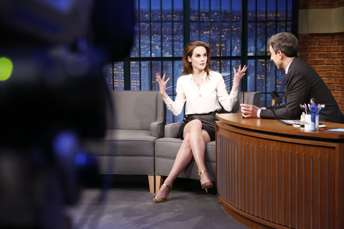 MICHELLE DOCKERY at The Late Show with Seth Meyers in New York 11/14/2016.