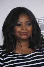 OCTAVIA SPENCER at 2016 American Music Awards at The Microsoft Theater in Los Angeles 11/20/2016