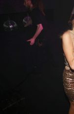PARIS HILTON DJ
