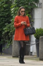 PIPPA MIDDLETON Out and About in London 11/15/2016