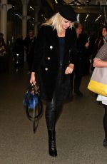 PIXIE LOTT at St Pancras Station in London 11/17/2016