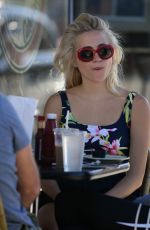 PIXIE LOTT Out for Breakfast in Los Angeles 11/08/2016
