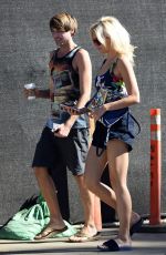 PIXIE LOTT Out for Breakfast in Los Angeles 11/08/2016