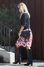 REESE WITHERSPOON Out and About in Brentwood 11/18/2016