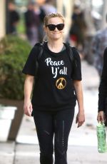 REESE WITHERSPOON Out and About in Brentwood 11/21/2016