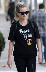 REESE WITHERSPOON Out and About in Brentwood 11/21/2016