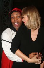 TAYLOR SWIFT at Backstage at Kinky Boots on Broadway 11/23/2016