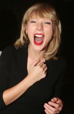 TAYLOR SWIFT at Backstage at Kinky Boots on Broadway 11/23/2016