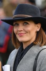 VICTORIA PENDLETON at Hennessy Gold Cup at Newbury Racecourse 11/26/2016