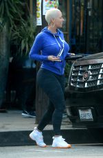 AMBER ROSE Out for Breakfast in Los Angeles 12/08/2016