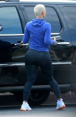 AMBER ROSE Out for Breakfast in Los Angeles 12/08/2016