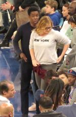 AMY SCHUMER at NY Nicks Game in New York 12/21/2016