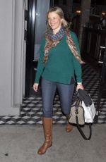 AMY SMART Leaves Craig