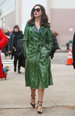 ANNE HATHAWAY on the Set of 