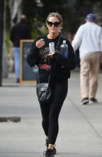 ASHLEE SIMSPON Leaves a Gym in Los Angeles 12/09/2016