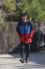 BELLA and DANI THORNE Out for Breakfast in Los Angeles 12/24/2016