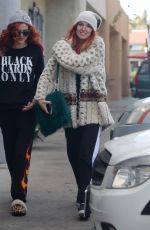 BELLA and DANI THORNE Out for Breakfast in Los Angeles 12/24/2016