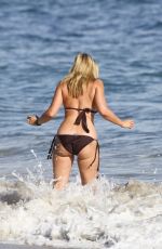 Best from the Past - NATASHA HENSTRIDGE in Bikini at a Beach in Malibu 08/04/2009